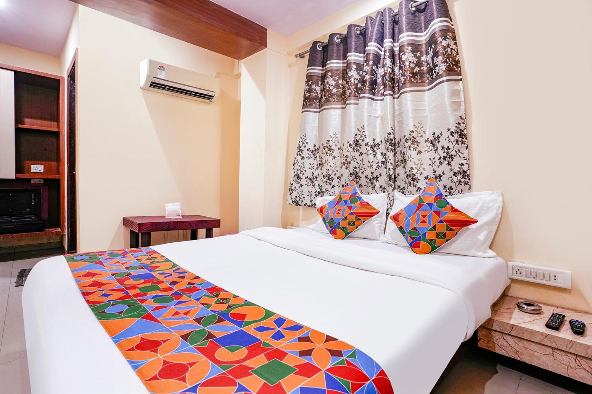 Fabhotel Everest Vashi Экстерьер фото