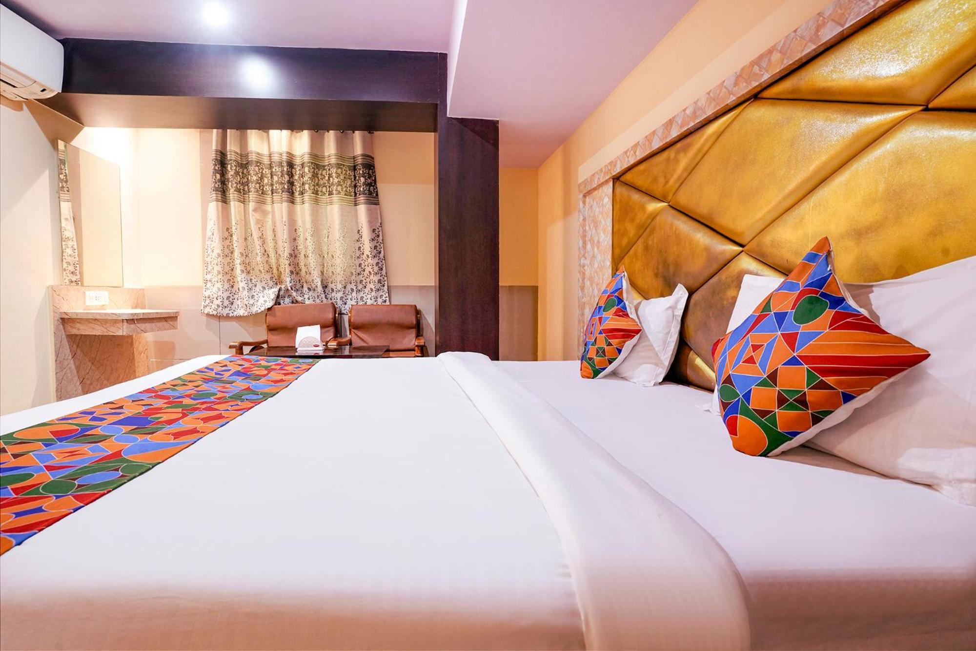 Fabhotel Everest Vashi Экстерьер фото